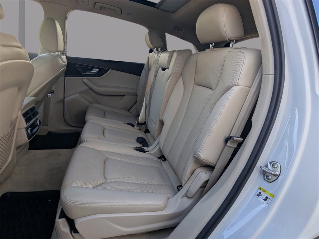 Used 2017 Audi Q7 3.0T Premium Plus w/ Premium Plus Package image 15