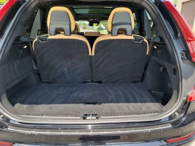 Used 2018 Volvo XC90 T6 Momentum w/ Convenience Package AWD/4WD image 32