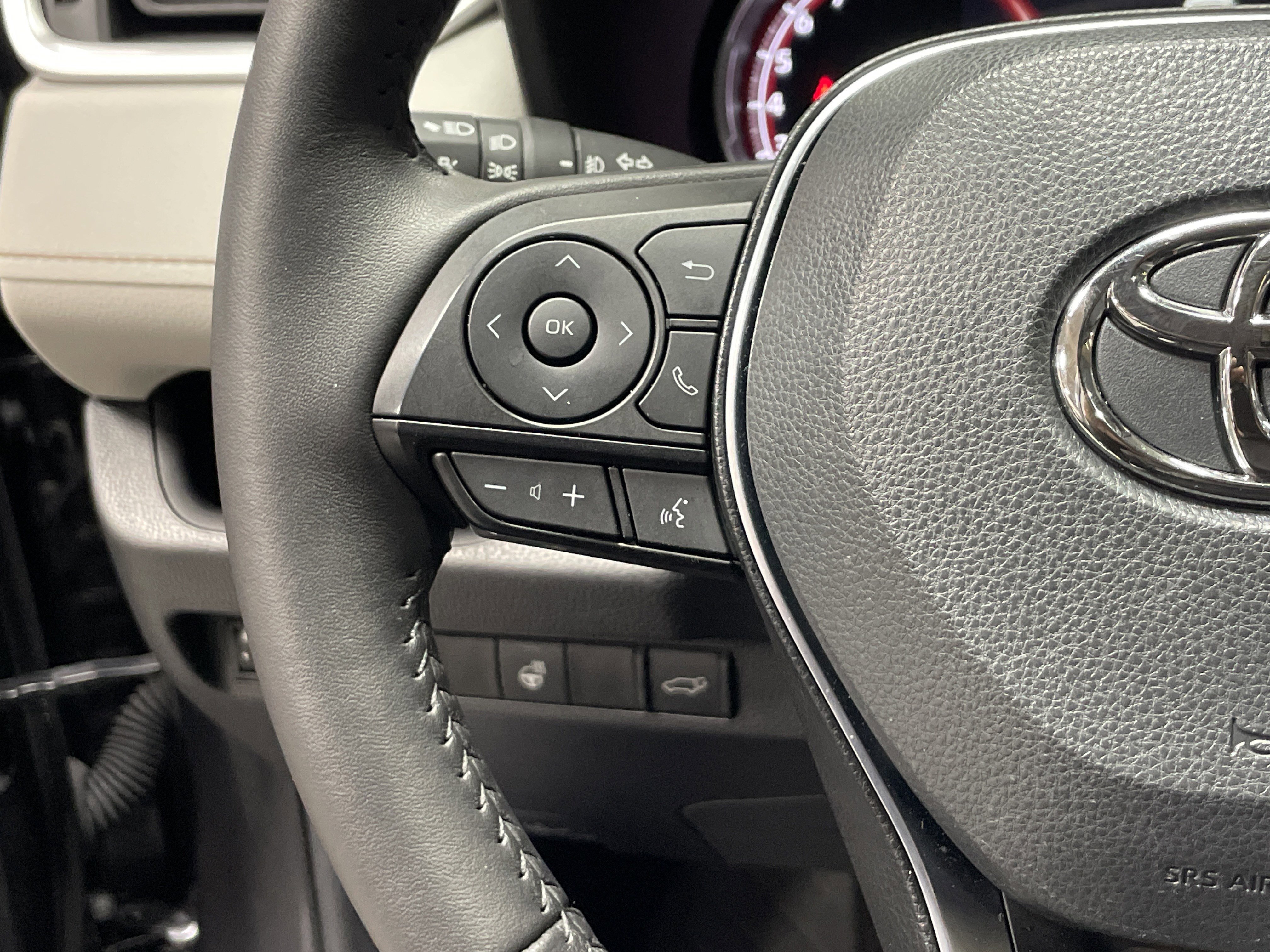 Used 2024 Toyota RAV4 XLE Premium w/ Weather Package image 19