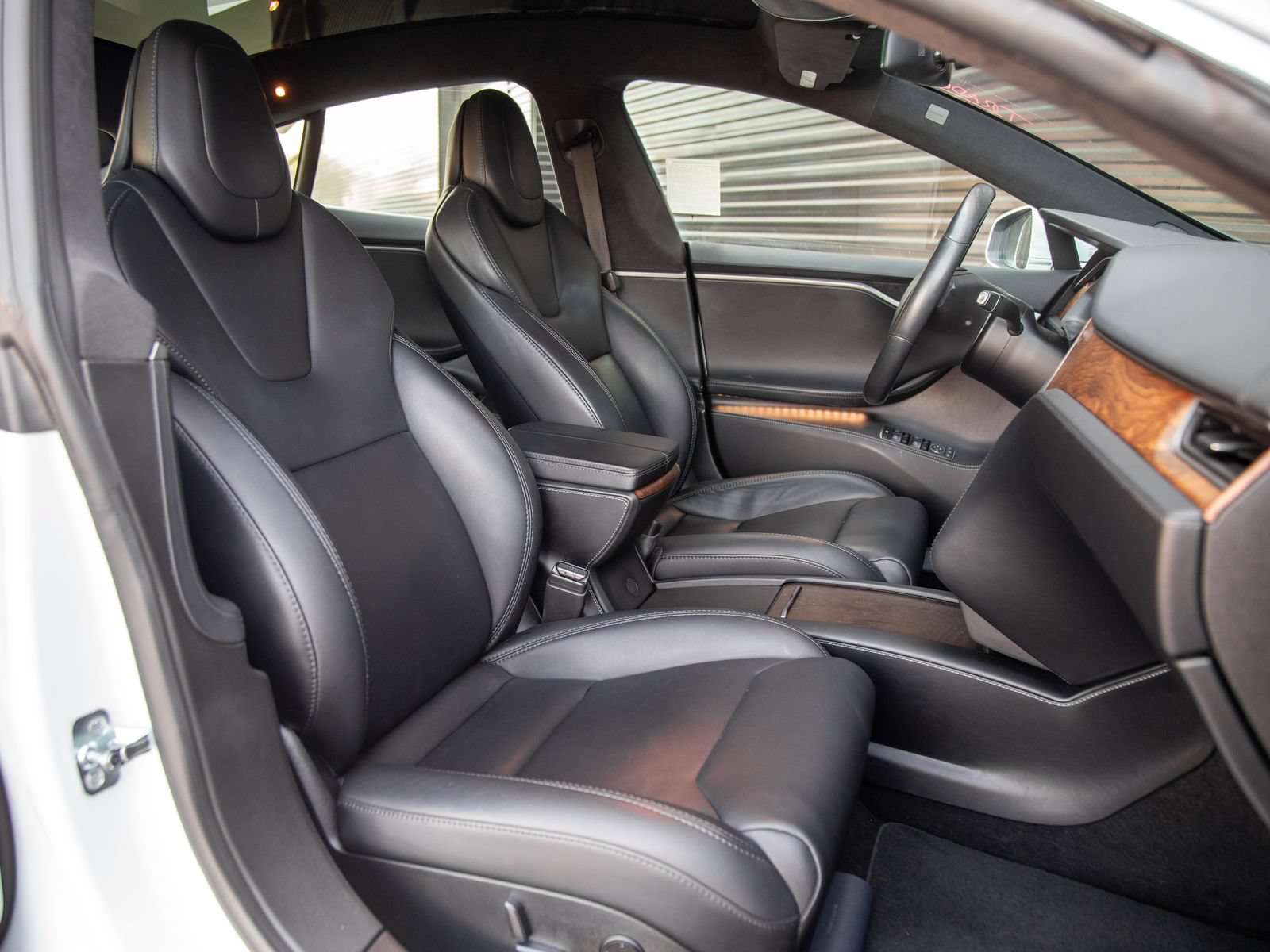 Used 2018 Tesla Model S 100D AWD/4WD image 24
