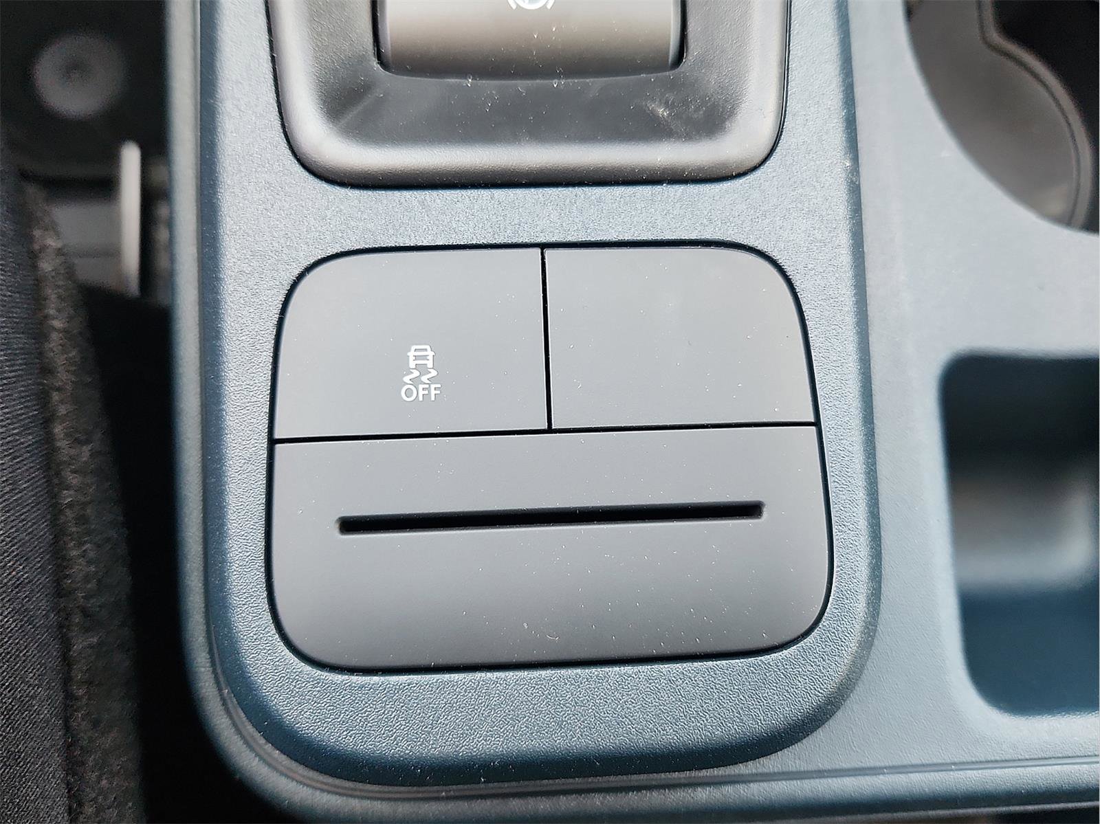 New 2026 Ford Maverick XL w/ Equipment Group 101A image 14