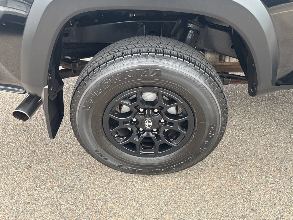 Used 2019 Toyota Tacoma SR w/ SX Package AWD/4WD image 40