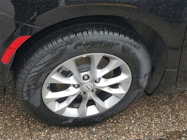 New 2026 Chrysler Pacifica Limited w/ Trailer Tow Group image 5