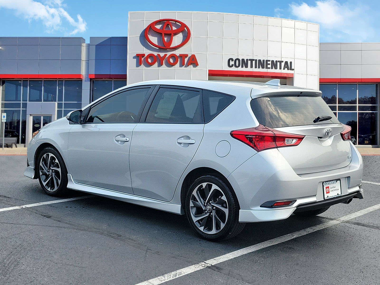 Certified 2018 Toyota Corolla iM w/ All-Weather Mat Package FWD image 4