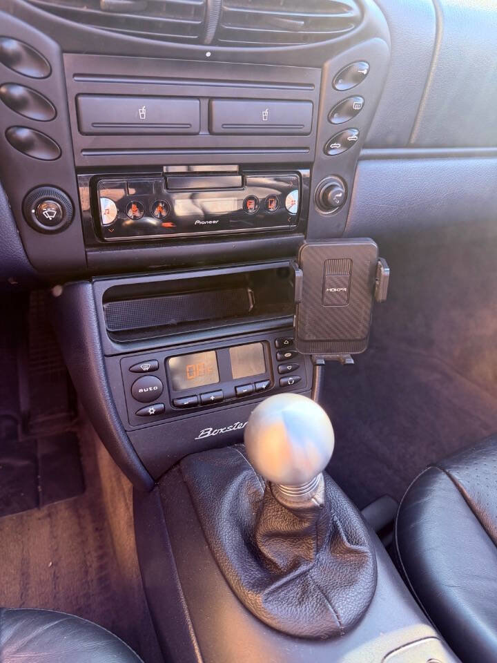 Used 2002 Porsche Boxster S image 12