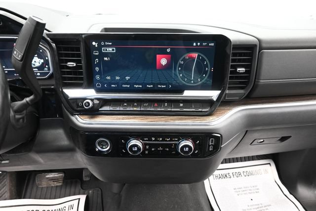 Used 2024 GMC Sierra 1500 Elevation AWD/4WD image 17
