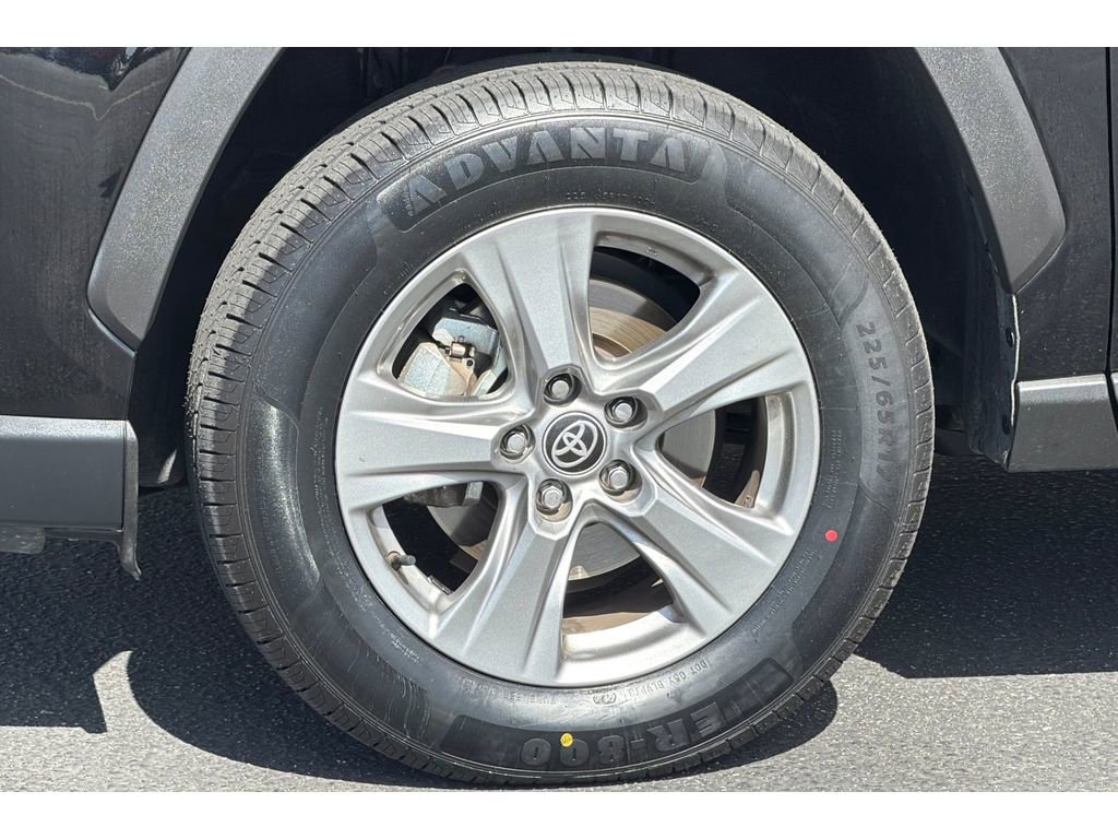 Certified 2024 Toyota RAV4 XLE image 32