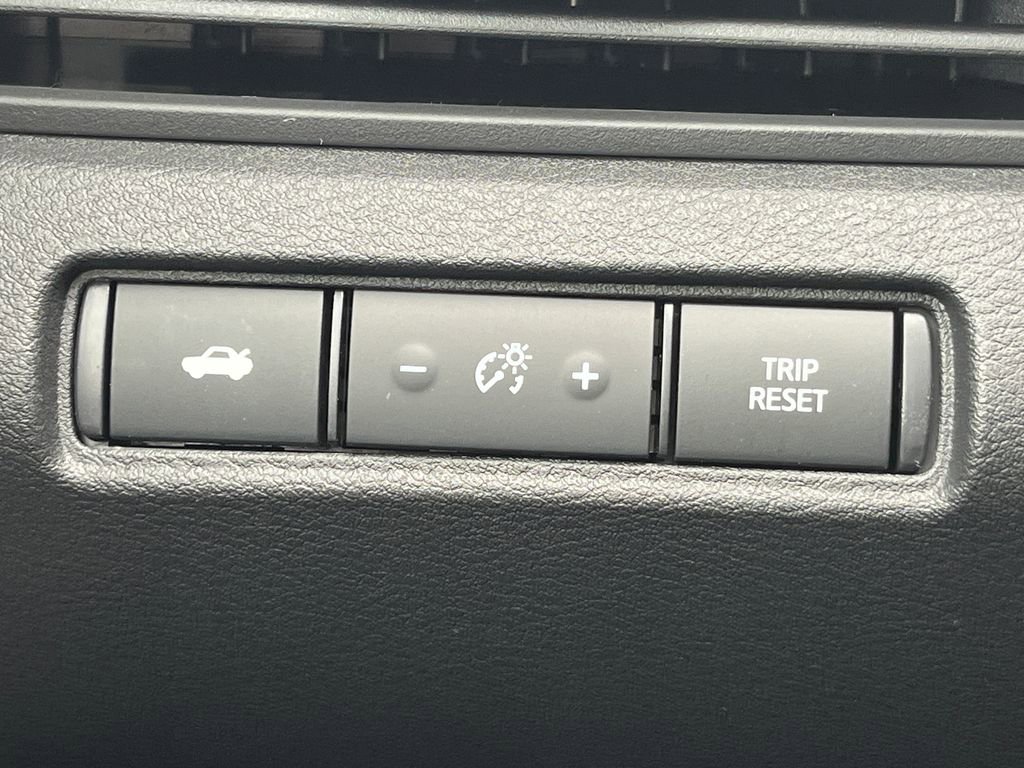 New 2026 Nissan Altima 2.5 SV FWD image 19