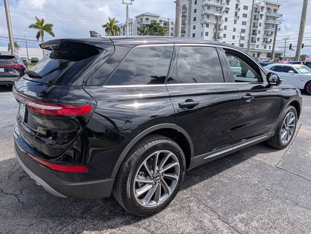 Used 2023 Lincoln Corsair FWD w/ Equipment Group 101A image 17