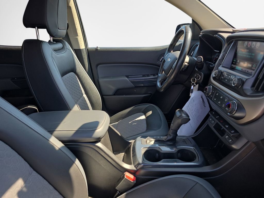 Used 2017 Chevrolet Colorado Z71 image 24