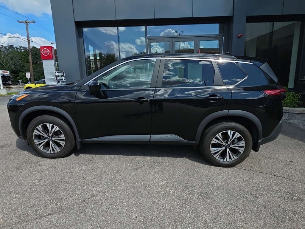 Certified 2023 Nissan Rogue SV AWD/4WD image 3