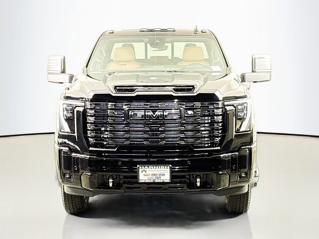 Used 2026 GMC Sierra 3500 Denali Ultimate image 2