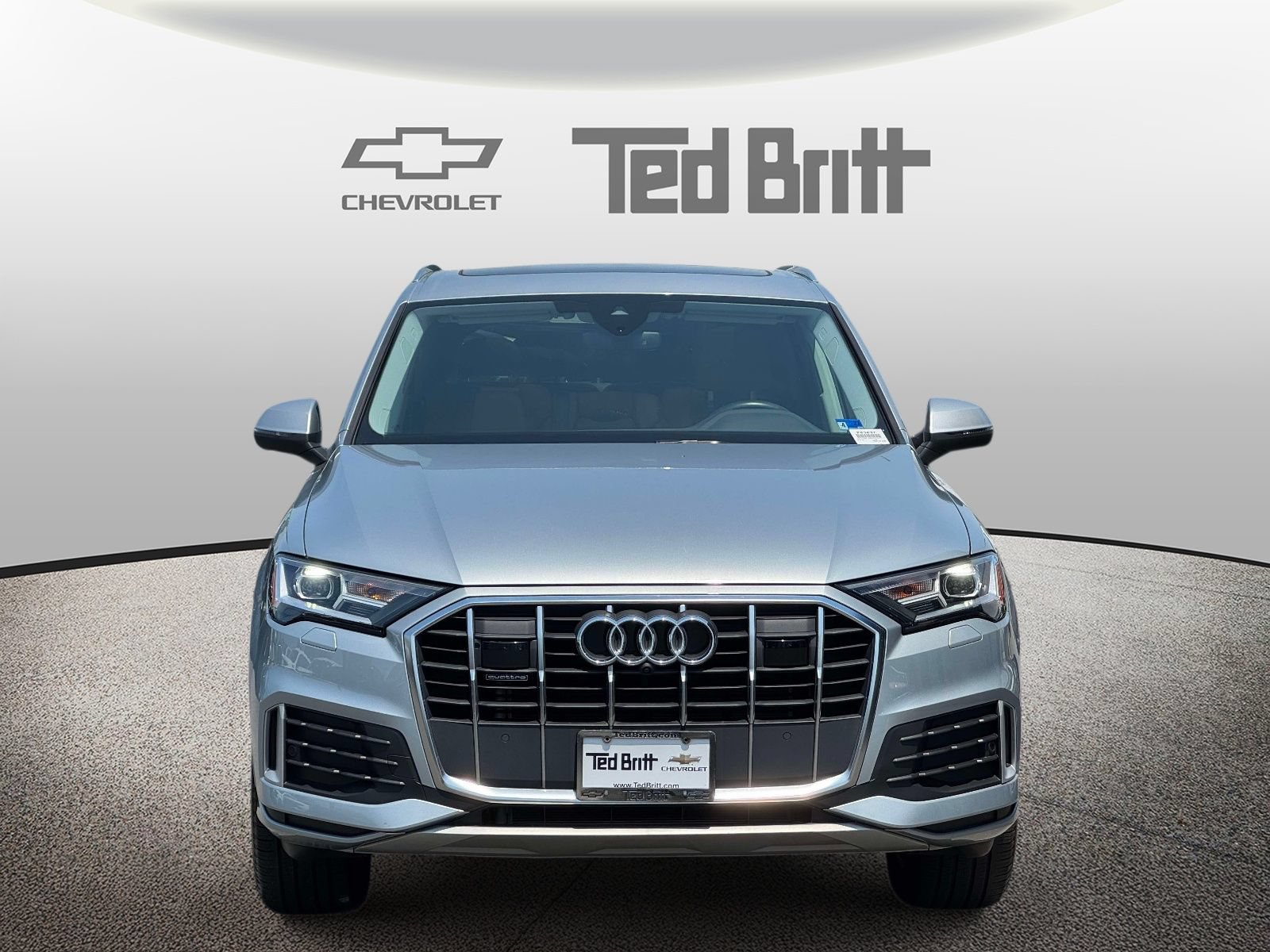 Used 2023 Audi Q7 2.0T Premium Plus w/ Premium Plus Package AWD/4WD image 2