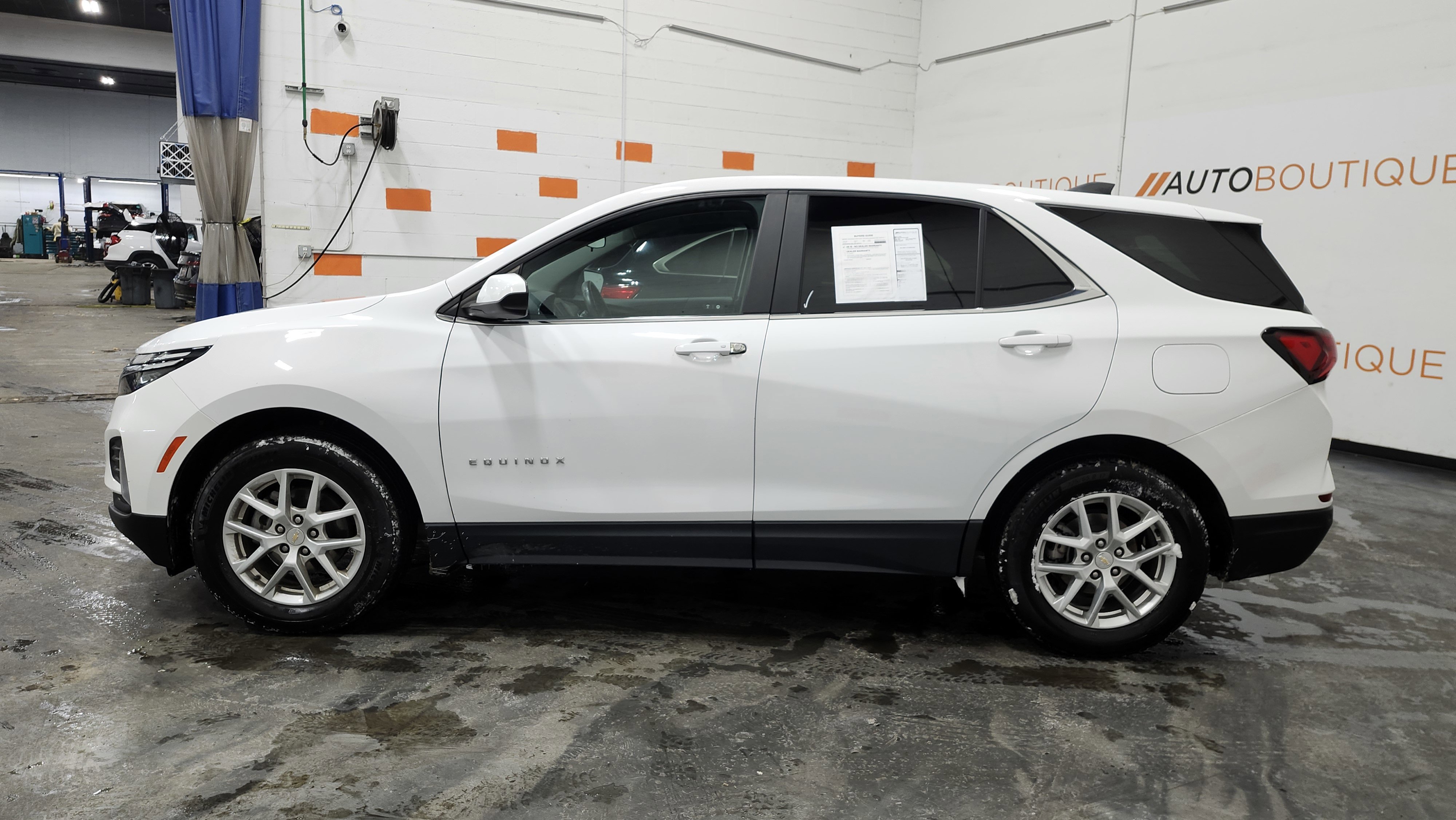 Used 2022 Chevrolet Equinox LT image 14