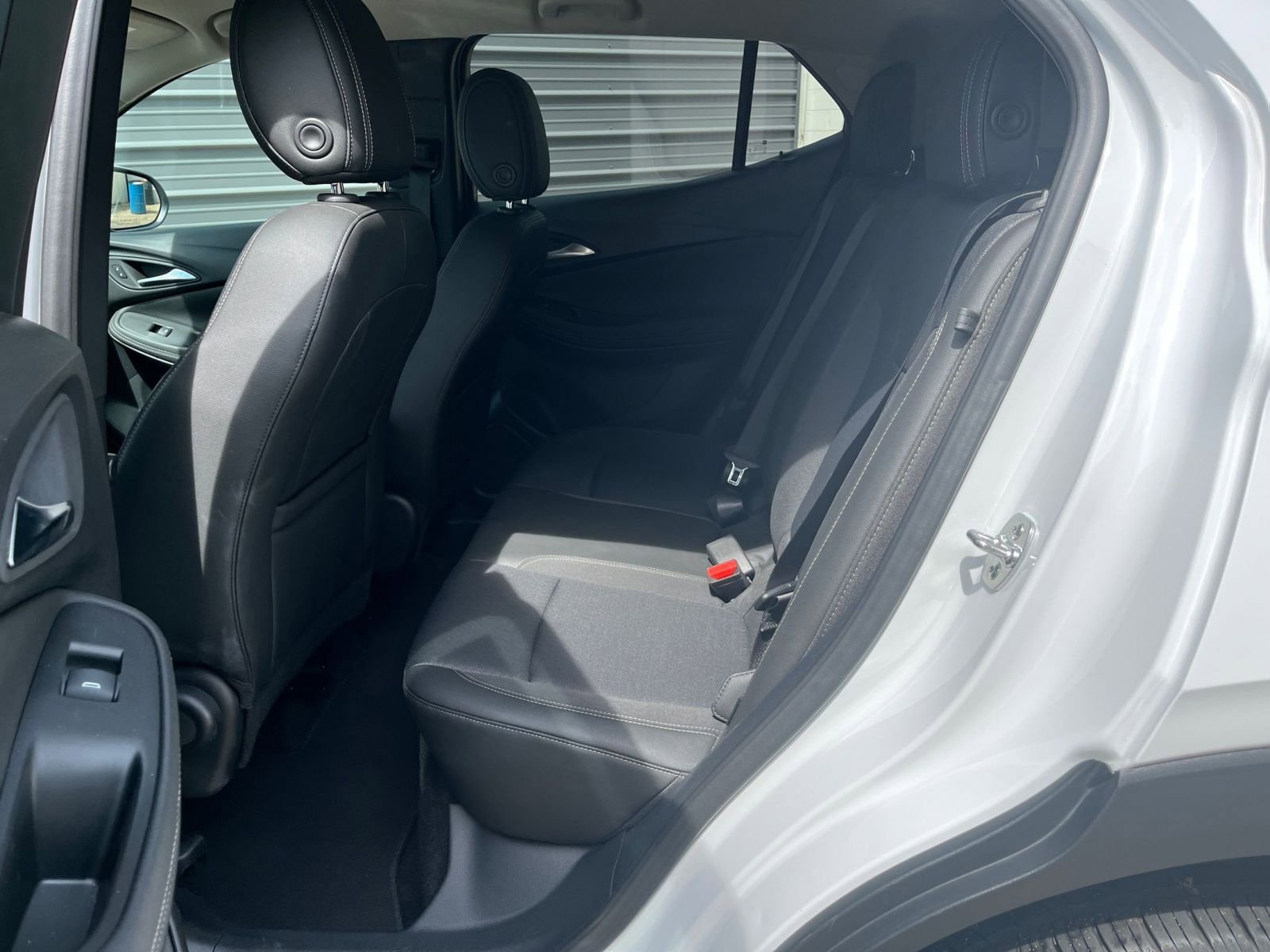 Used 2025 Buick Encore GX Preferred image 21