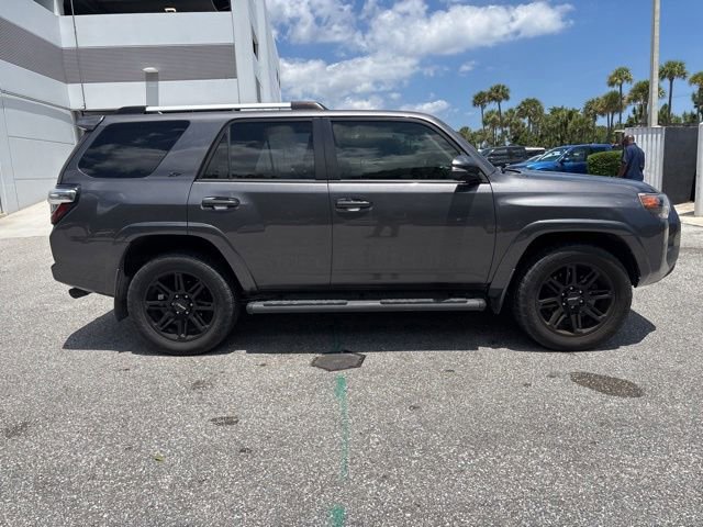 Used 2021 Toyota 4Runner SR5 Premium w/ Moonroof Package RWD image 2