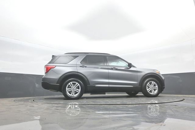 Certified 2022 Ford Explorer XLT w/ Class IV Trailer Tow Package AWD/4WD image 29
