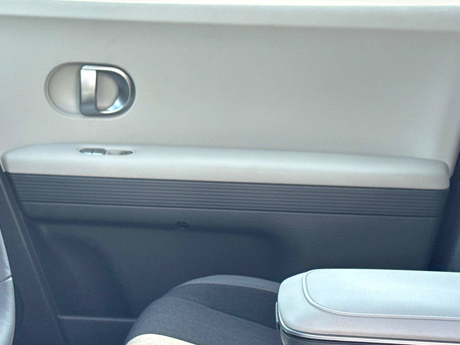 Used 2024 Hyundai Ioniq 5 SEL RWD image 23