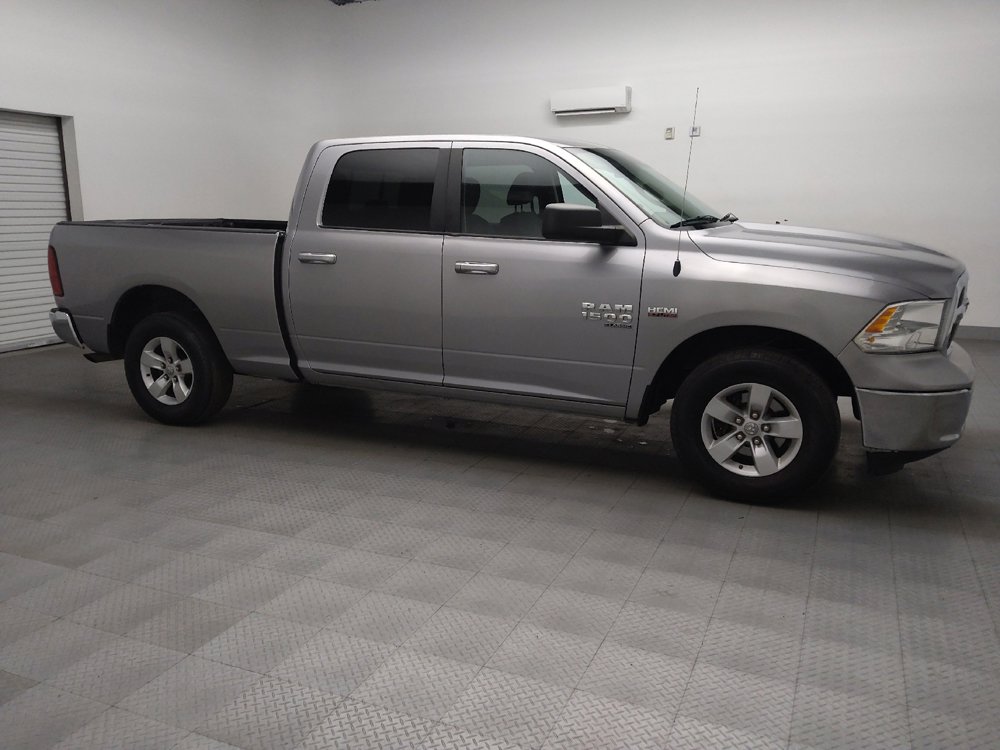 Used 2019 RAM 1500 Classic SLT image 11