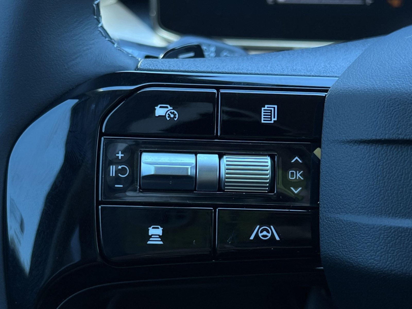 New 2026 Kia Sorento EX AWD/4WD image 36