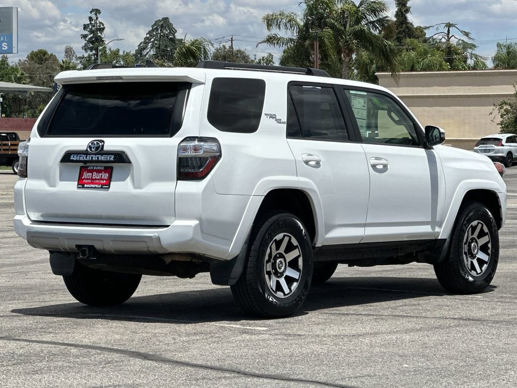 Used 2022 Toyota 4Runner TRD Off-Road Premium AWD/4WD image 3