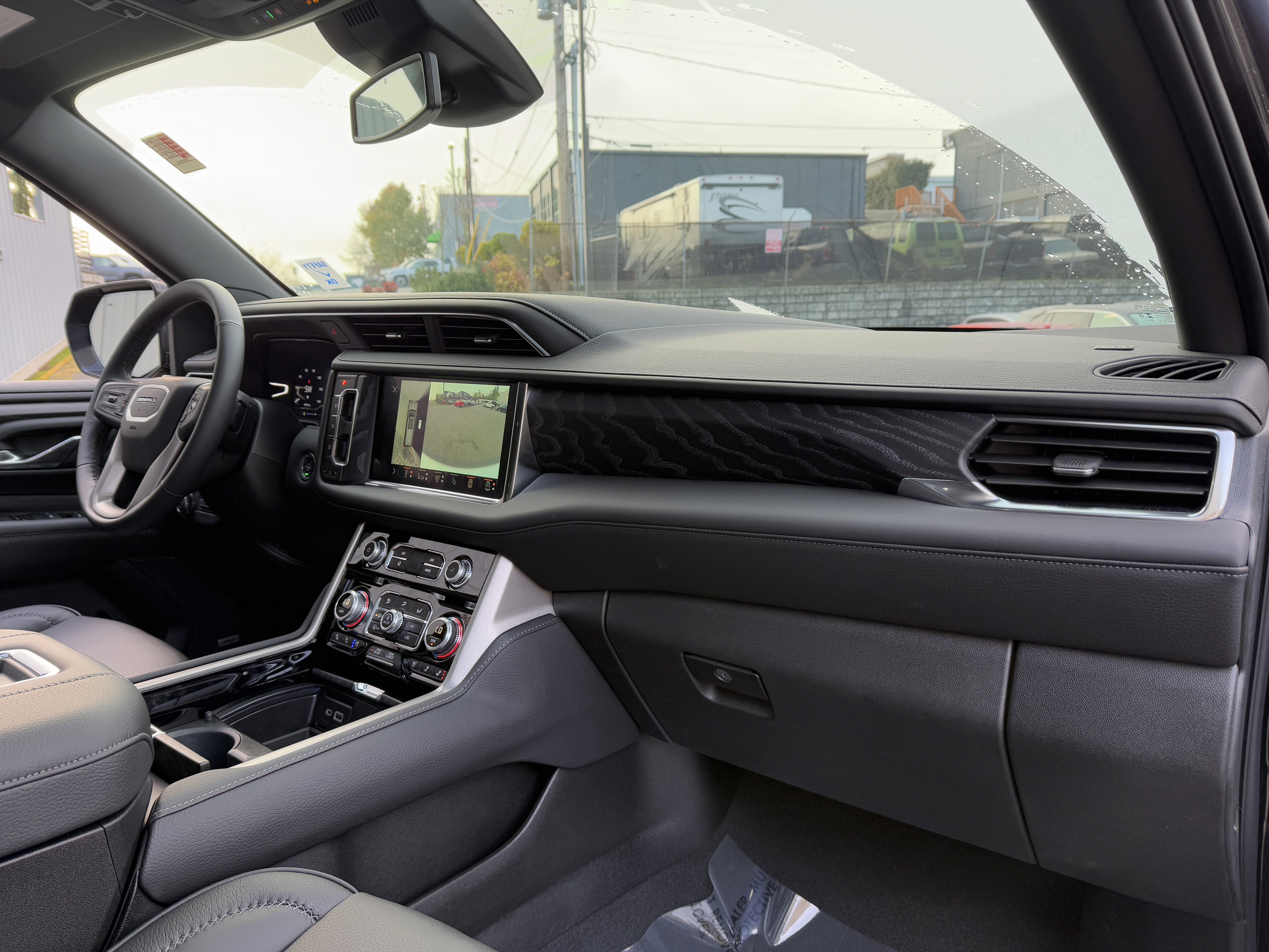 Used 2023 GMC Yukon XL Denali image 20