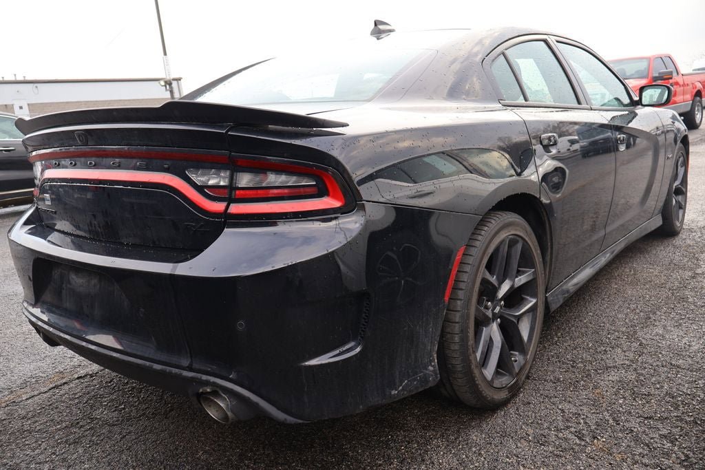 Used 2023 Dodge Charger R/T w/ Blacktop Package image 3