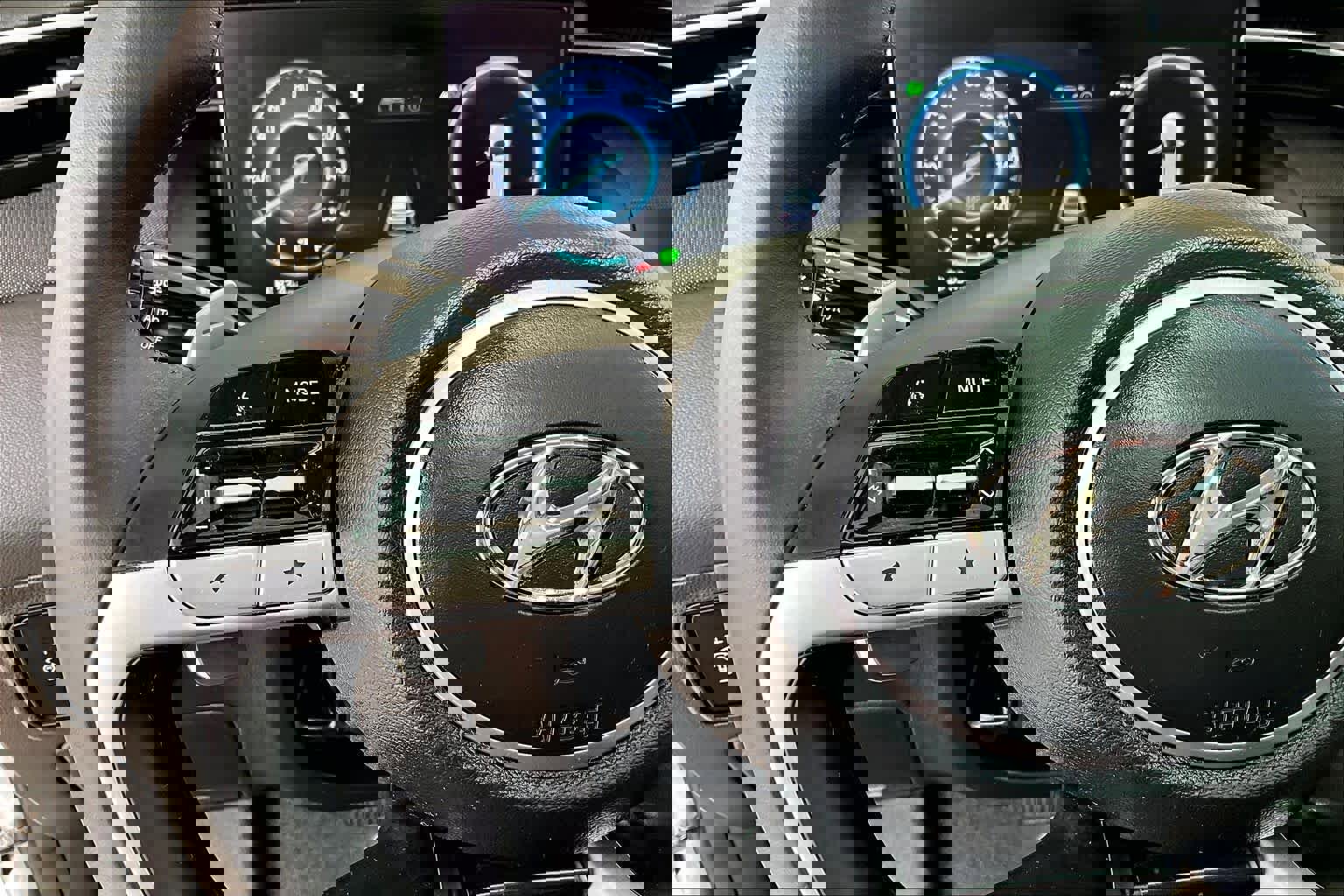 Used 2023 Hyundai Tucson Limited image 24