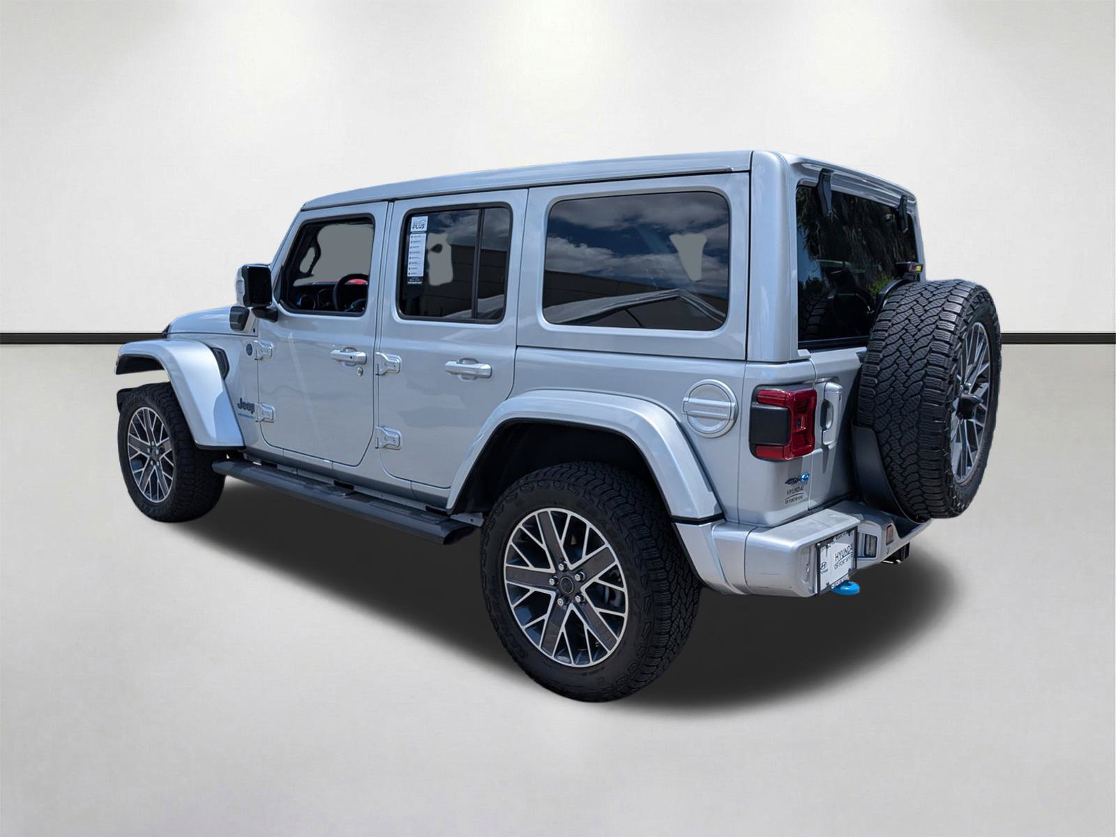 Used 2024 Jeep Wrangler High Altitude AWD/4WD image 6