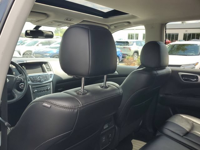 Used 2018 Nissan Pathfinder S AWD/4WD image 11