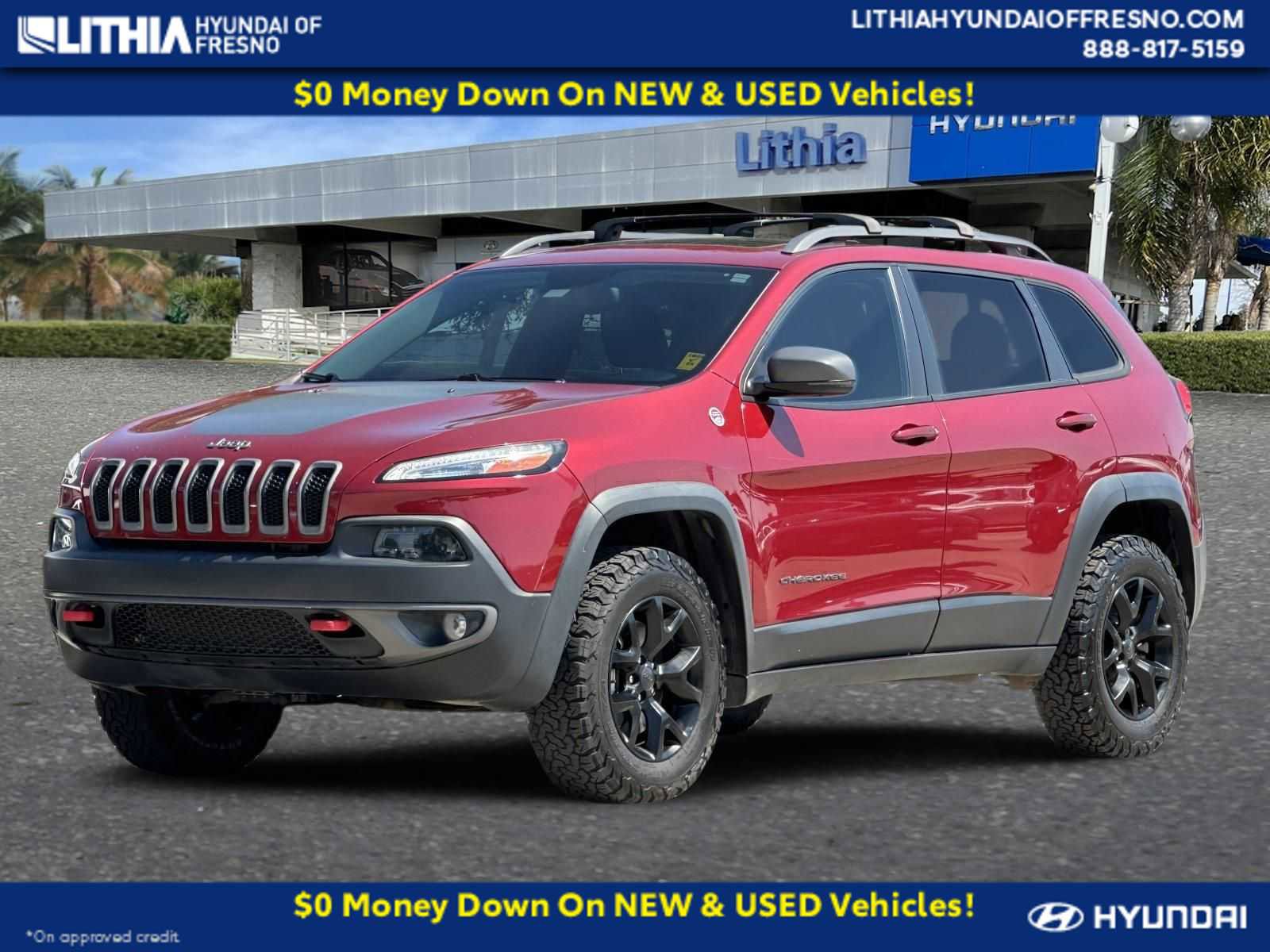Used 2017 Jeep Cherokee Trailhawk w/ Comfort/Convenience Group AWD/4WD image 1