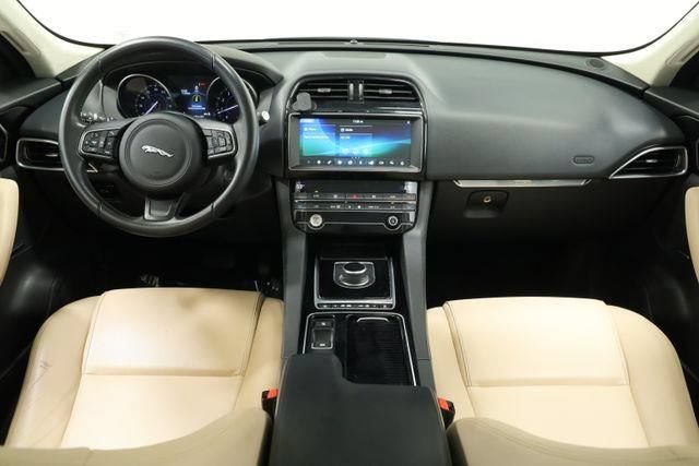 Used 2020 Jaguar F-PACE Premium AWD/4WD image 9