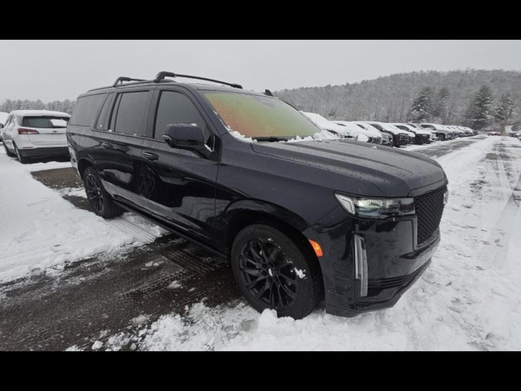 Used 2024 Cadillac Escalade ESV Sport Platinum w/ LPO, ONYX Package image 5