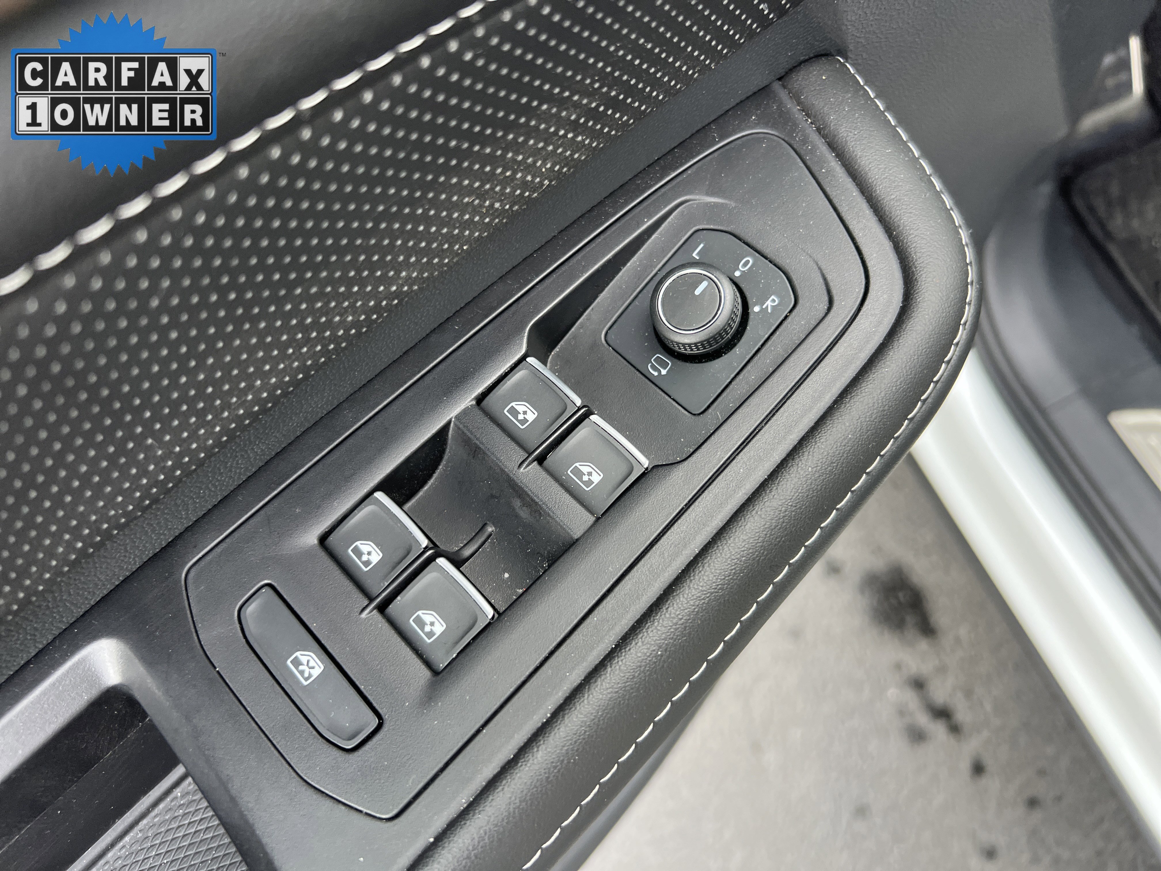 Used 2024 Volkswagen Atlas SEL Premium R-Line image 15