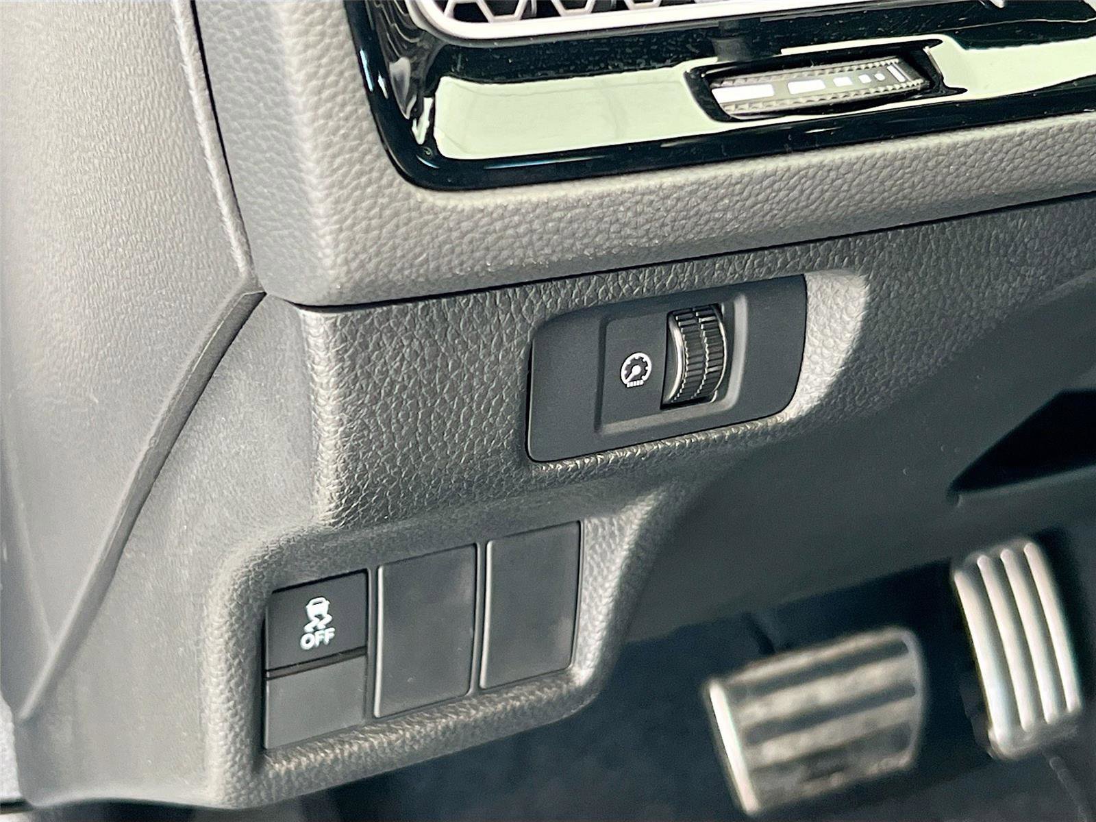 Certified 2025 Honda Civic Sport image 15