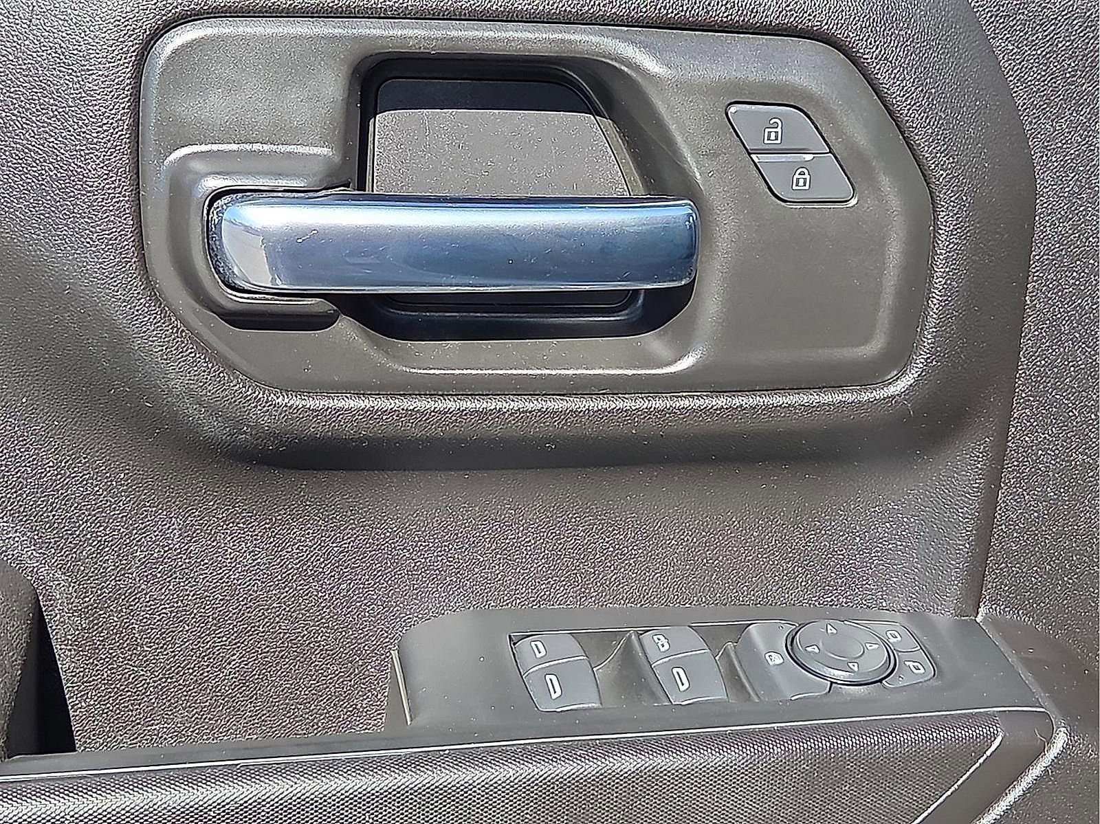 Used 2024 Chevrolet Silverado 1500 Custom image 13