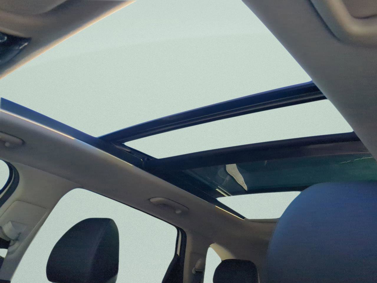 New 2026 Kia Sorento S w/ S Panoramic Sunroof Package image 19