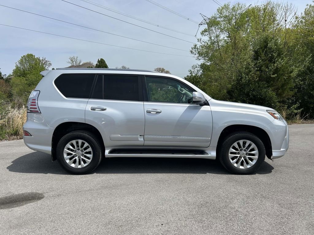 Used 2015 Lexus GX 460 w/ Premium Package image 5