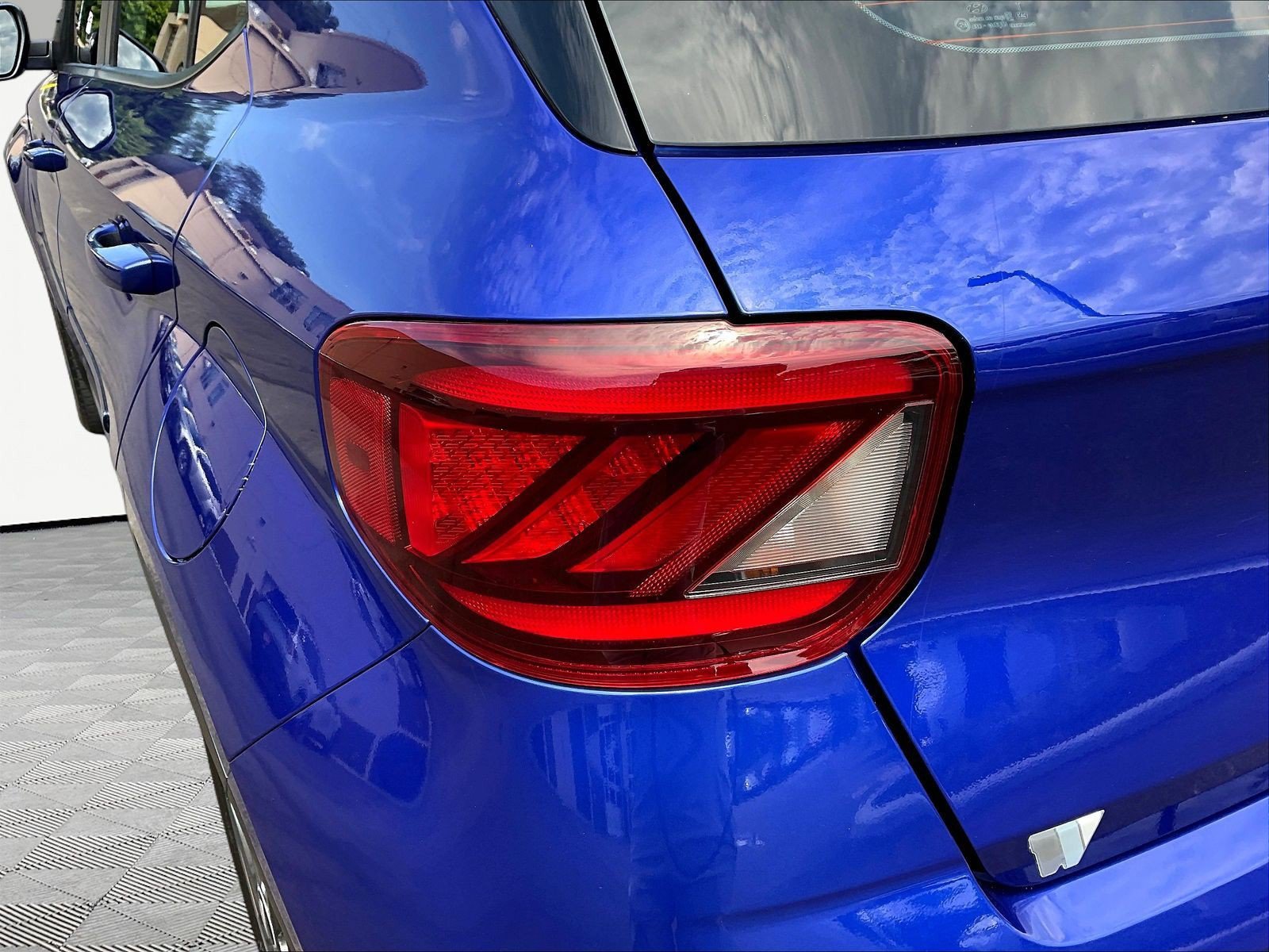 Certified 2024 Hyundai Venue Limited FWD image 23