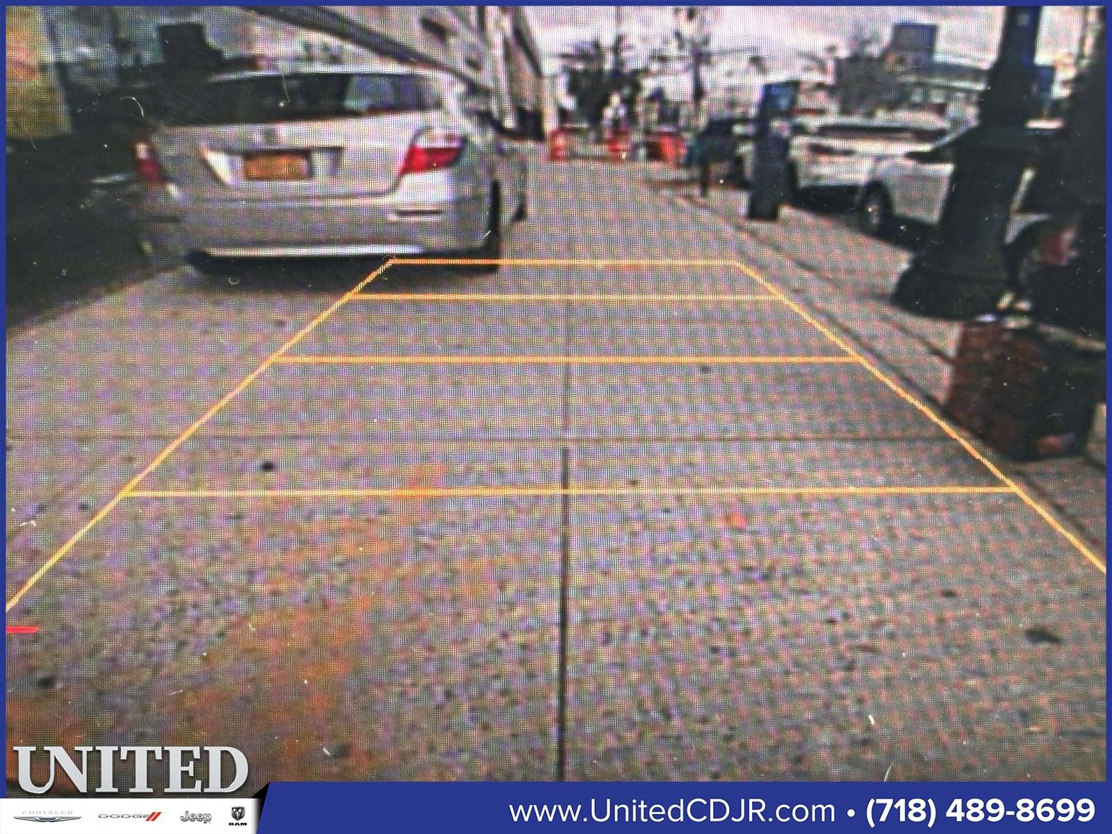 Used 2021 Chevrolet Equinox LT image 25