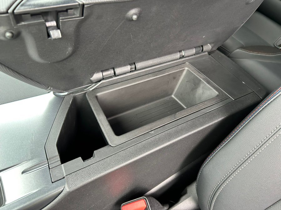 Used 2024 Chevrolet Equinox EV RS image 28
