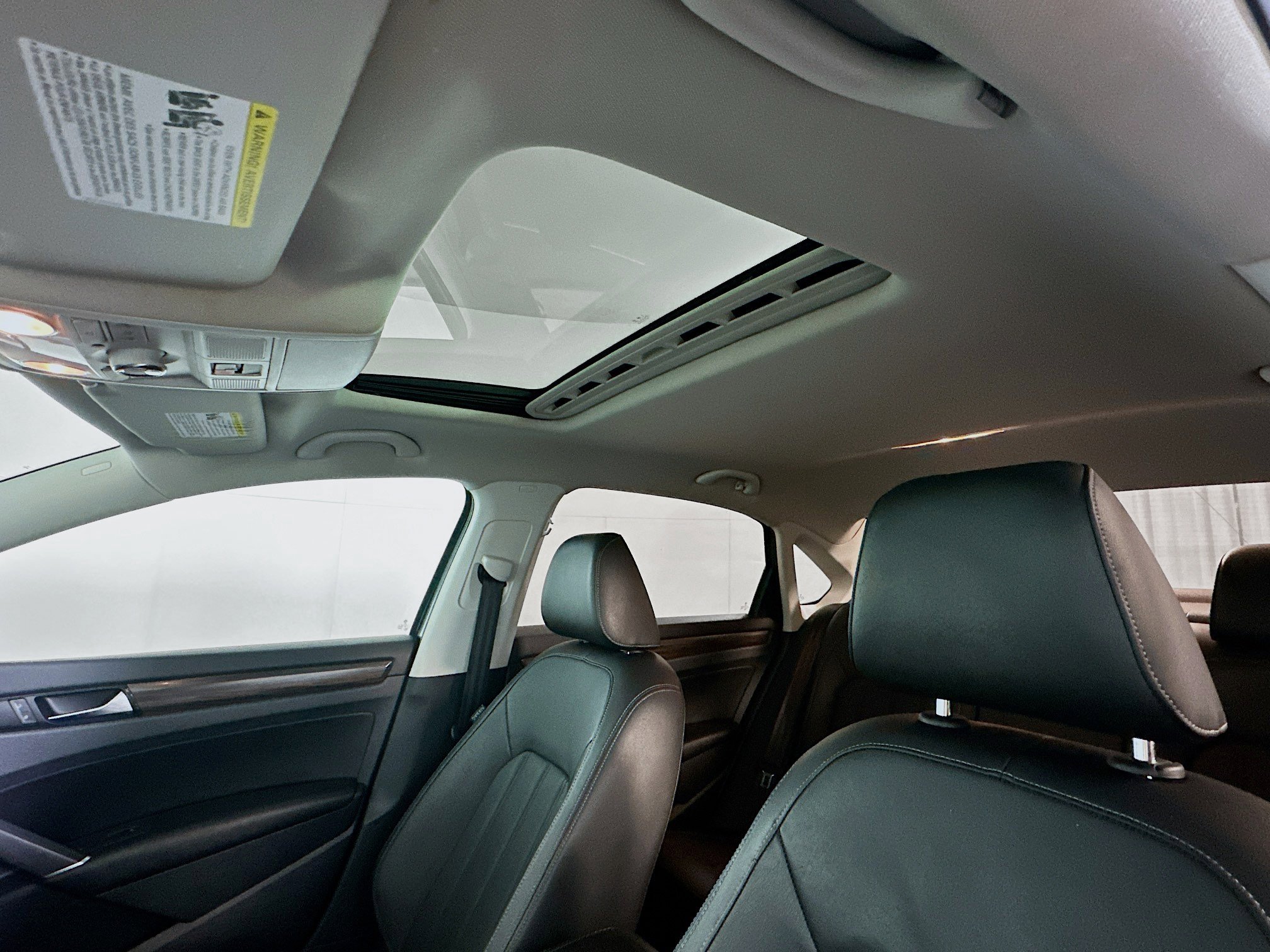 Used 2020 Volkswagen Passat 2.0T SEL image 26