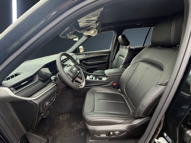 New 2026 Jeep Grand Cherokee Limited w/ Limited Altitude Package AWD/4WD image 9