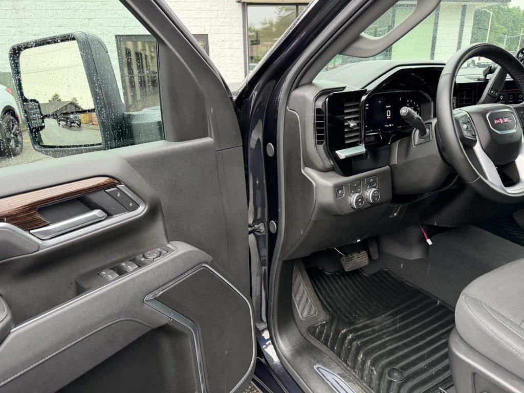Used 2026 GMC Sierra 2500 SLE w/ SLE Value Package; AWD/4WD image 15
