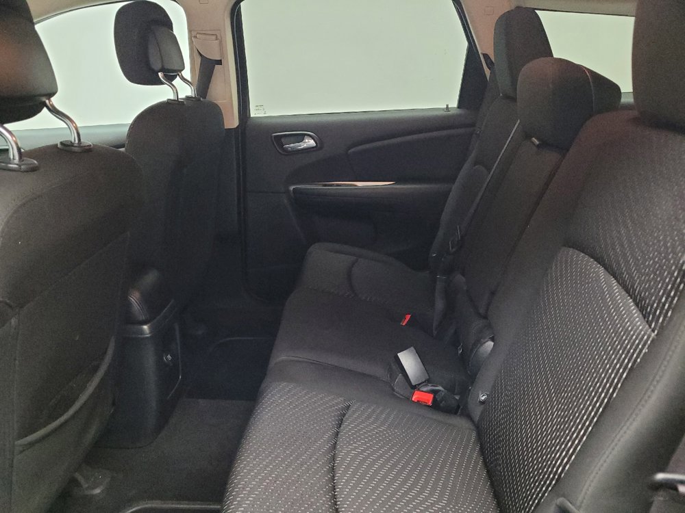 Used 2019 Dodge Journey SE w/ Blacktop Package FWD image 18