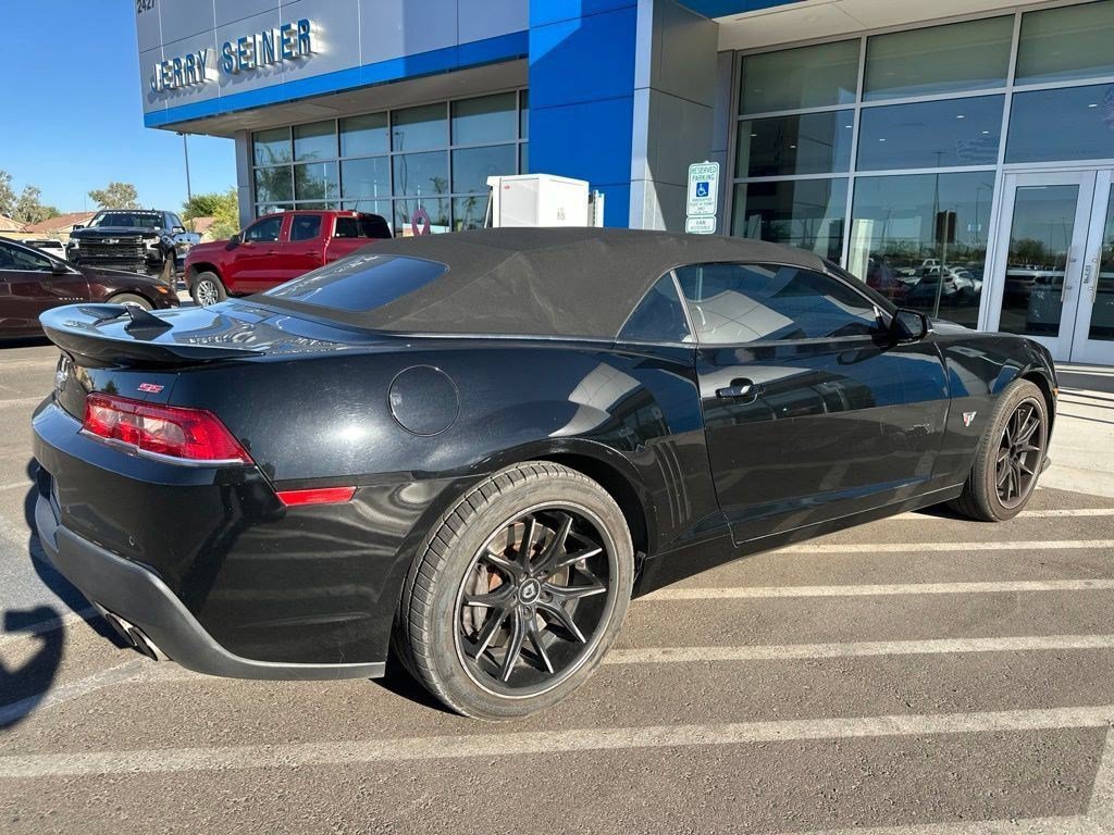 Used 2015 Chevrolet Camaro SS w/ Commemorative Special Edition RWD image 5