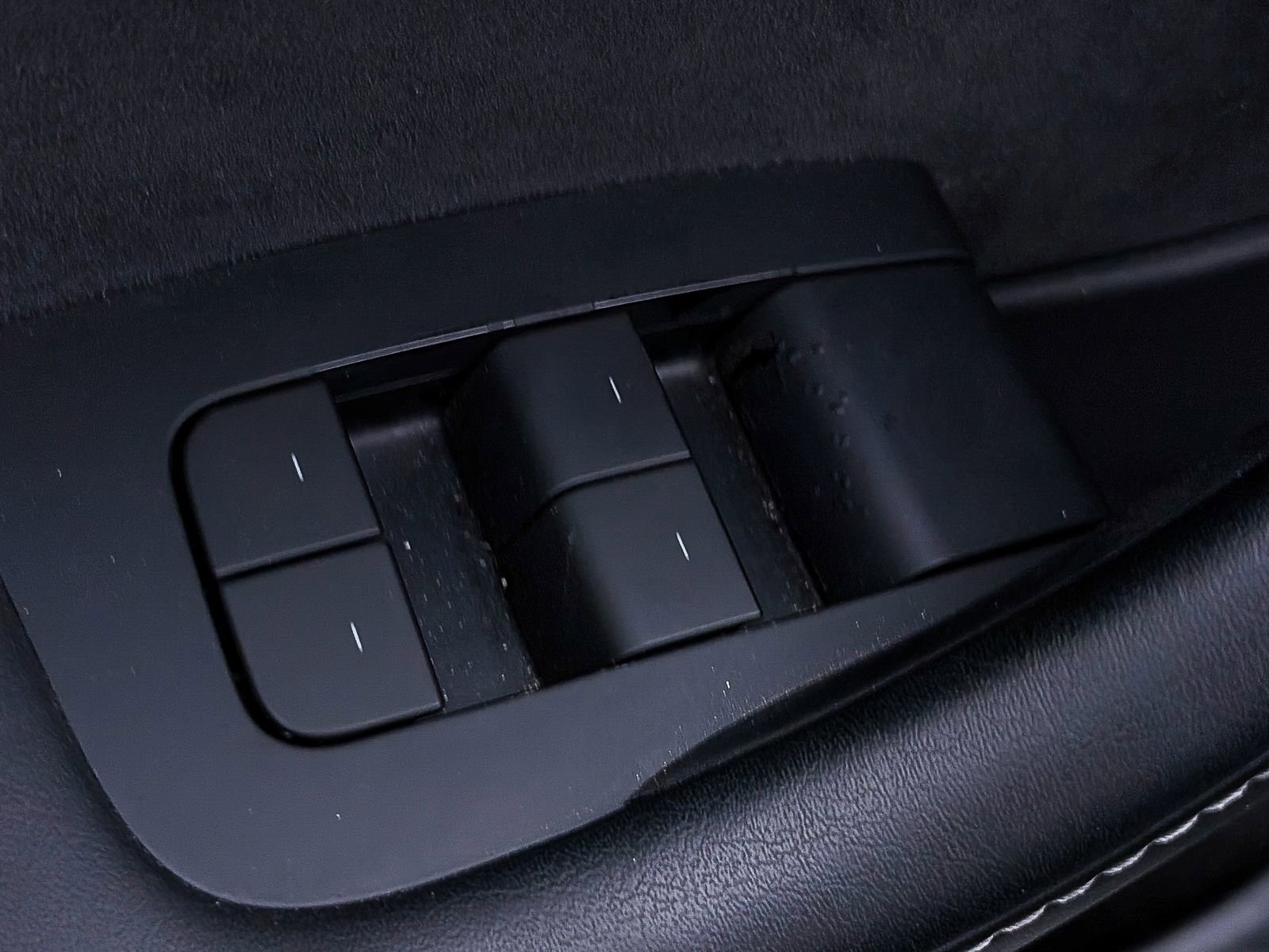 Used 2023 Tesla Model Y Long Range image 17