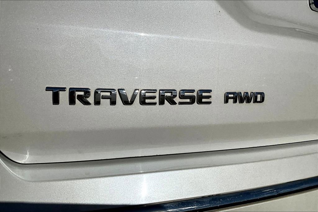Used 2023 Chevrolet Traverse High Country w/ LPO, Floor Liner Package image 34