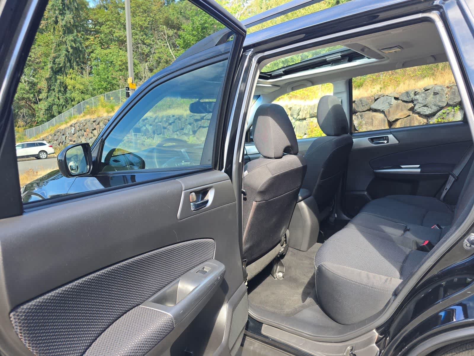Used 2012 Subaru Forester 2.5X Premium AWD/4WD image 24