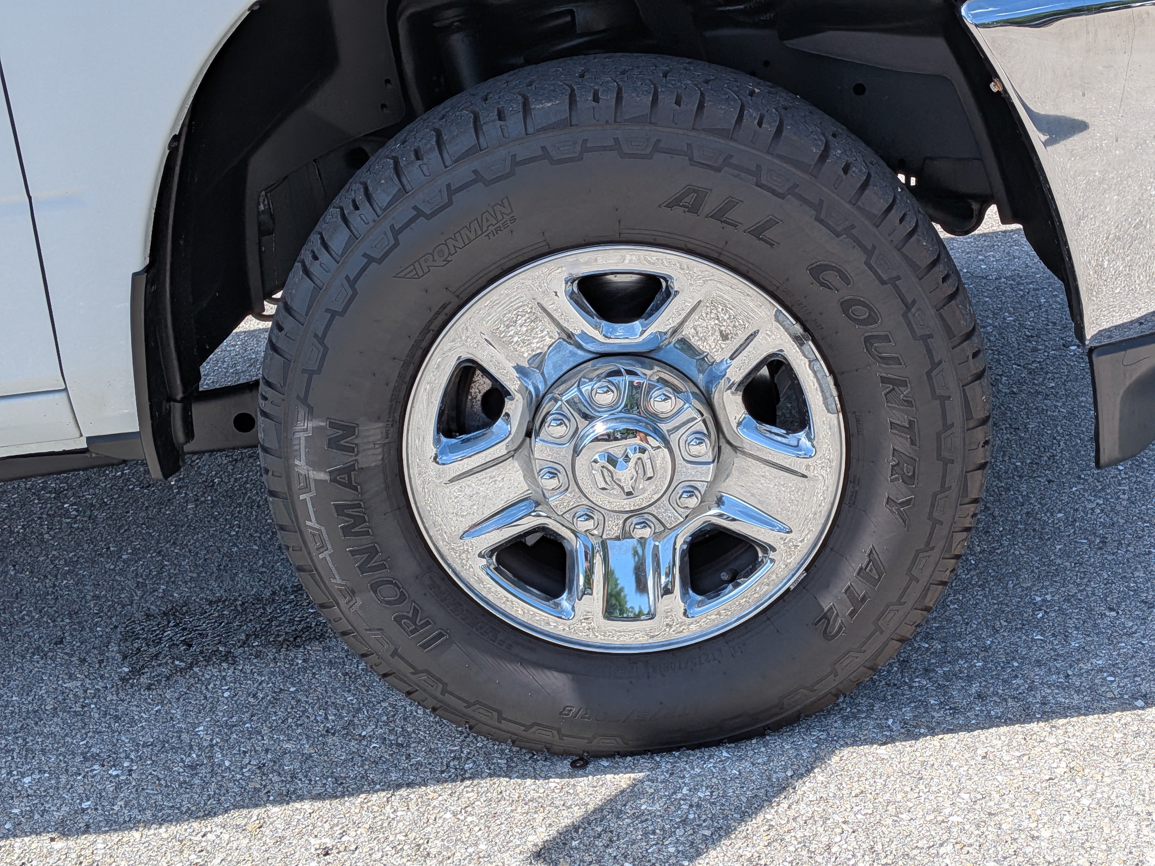 Used 2022 RAM 2500 Big Horn w/ Cold Weather Group AWD/4WD image 11